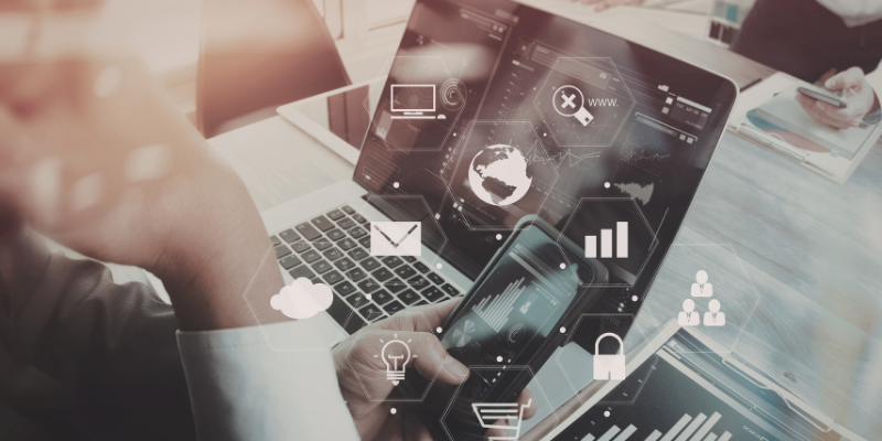 Comparison of digital and traditional marketing